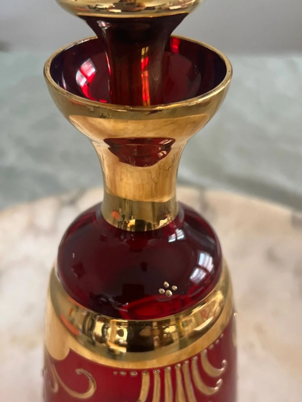 Vintage Italian Red Murano Glass Decanter - Picture 6 of 8